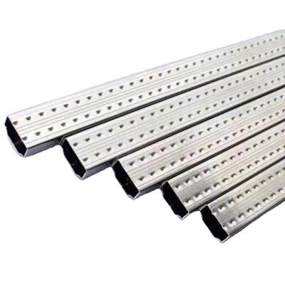 3003 Esponja de la puerta de aleación de aluminio con barra espaciadora hueca flexible con diseño personalizable